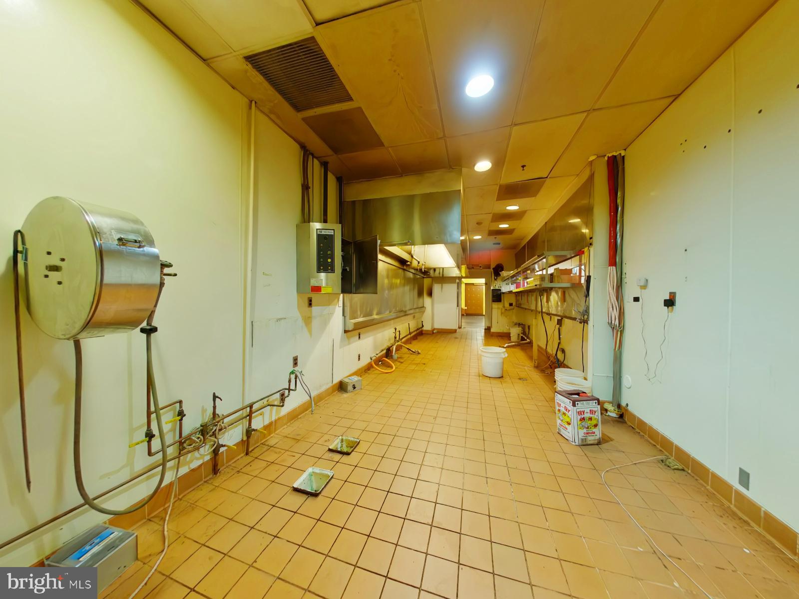 Real estate listing preview #11