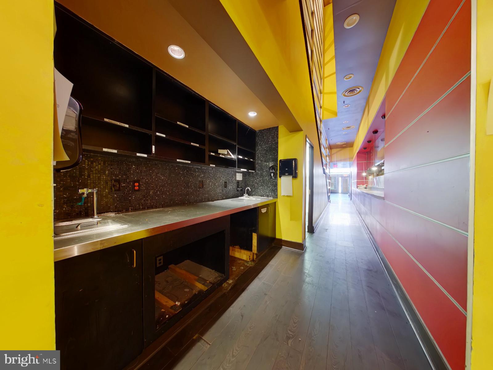 Real estate listing preview #9