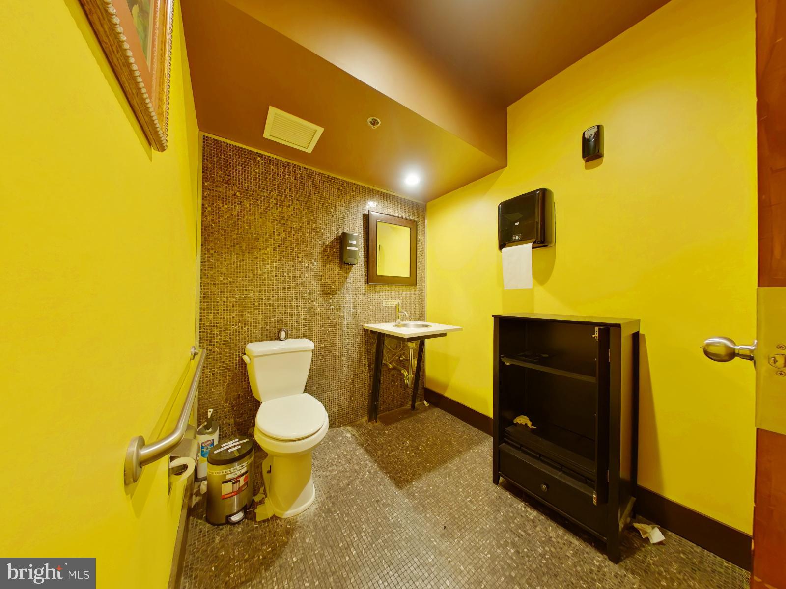 Real estate listing preview #13