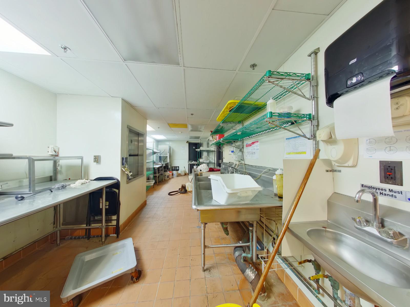 Real estate listing preview #24