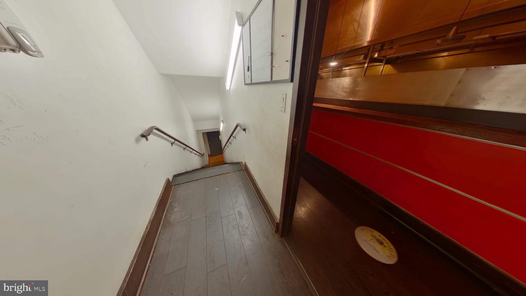 Real estate listing preview #16