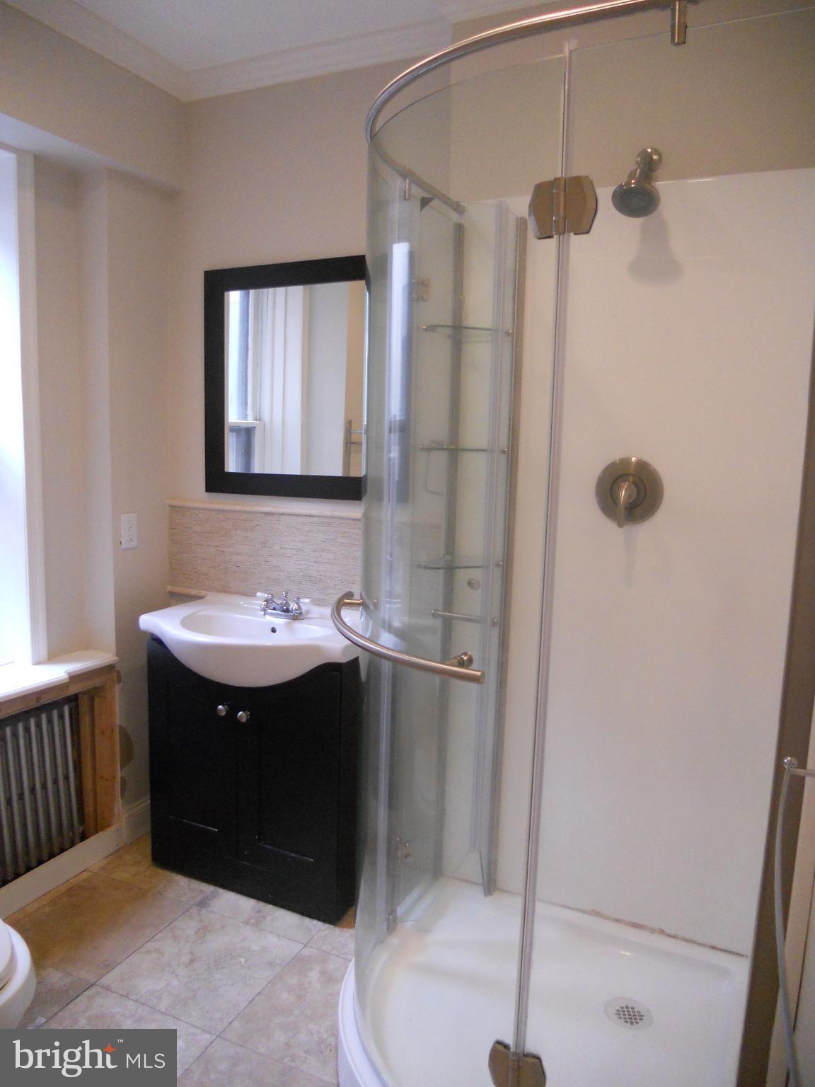 Real estate listing preview #8