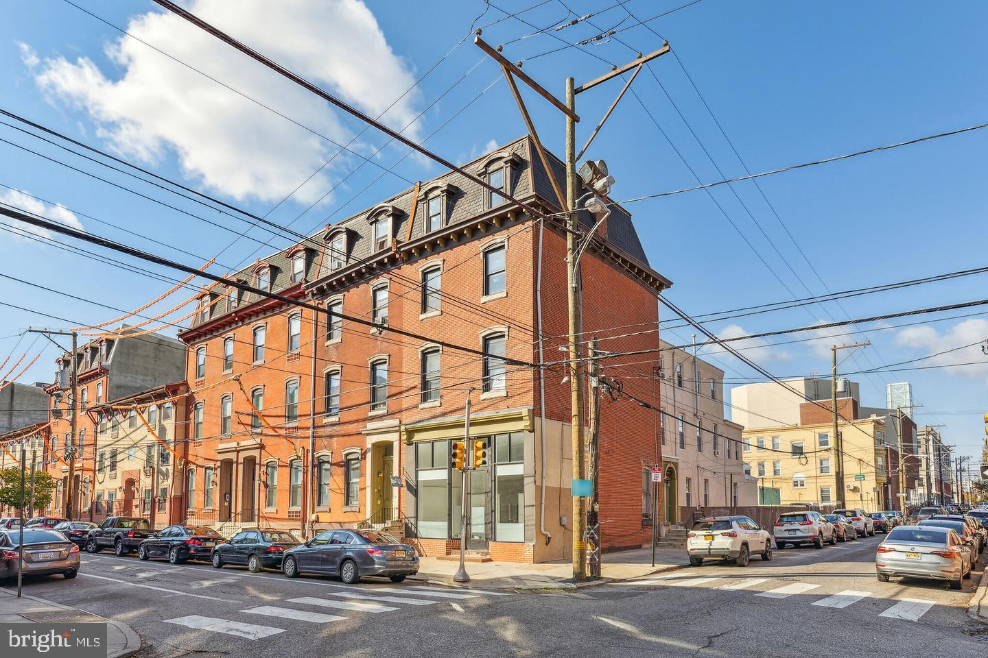 Real estate listing preview #2