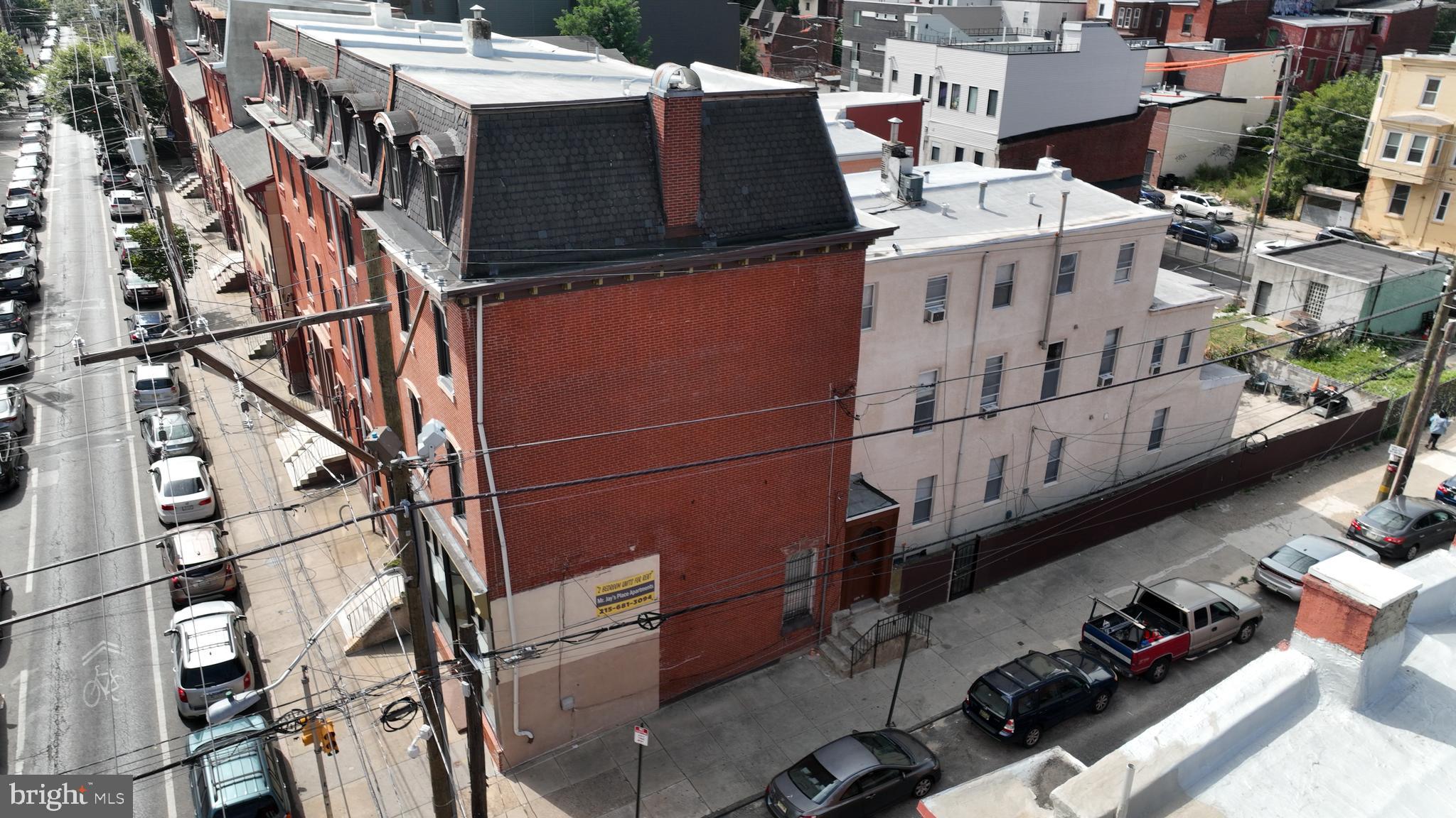 Real estate listing preview #32