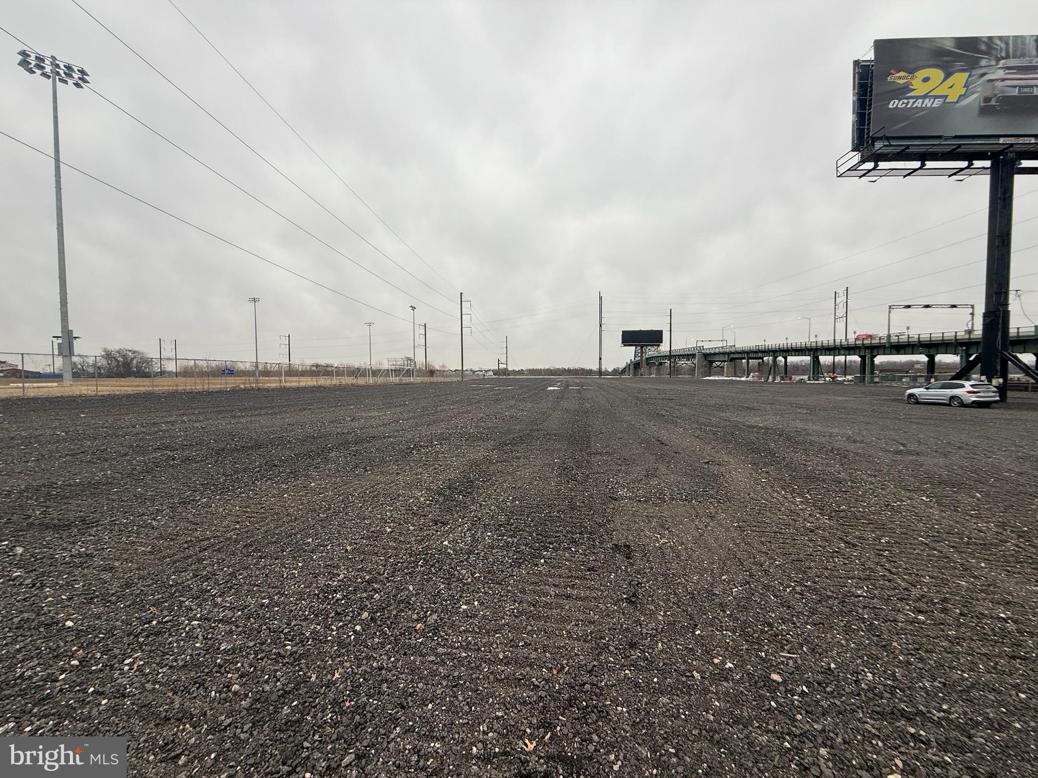 Real estate listing preview #14