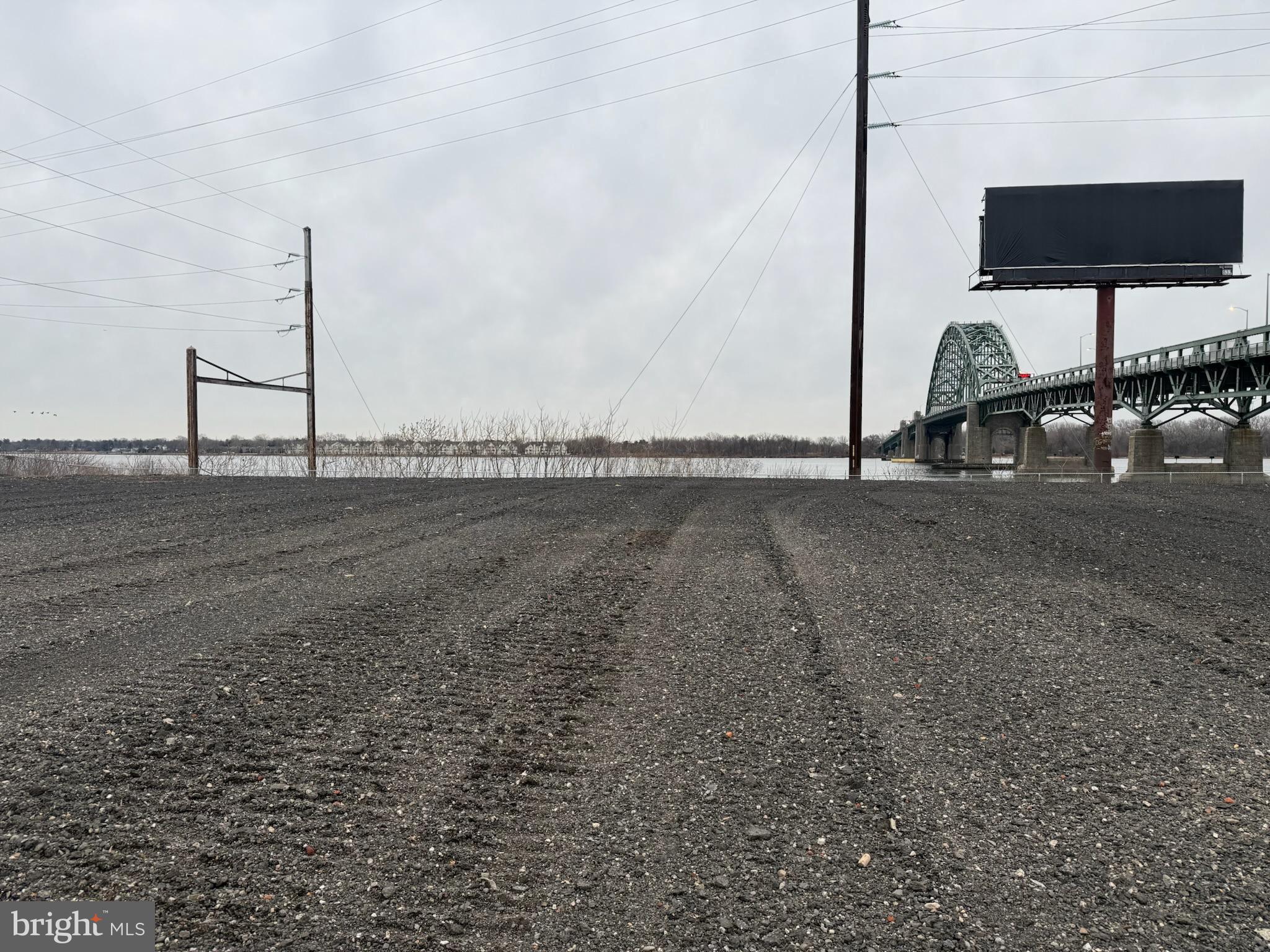 Real estate listing preview #17