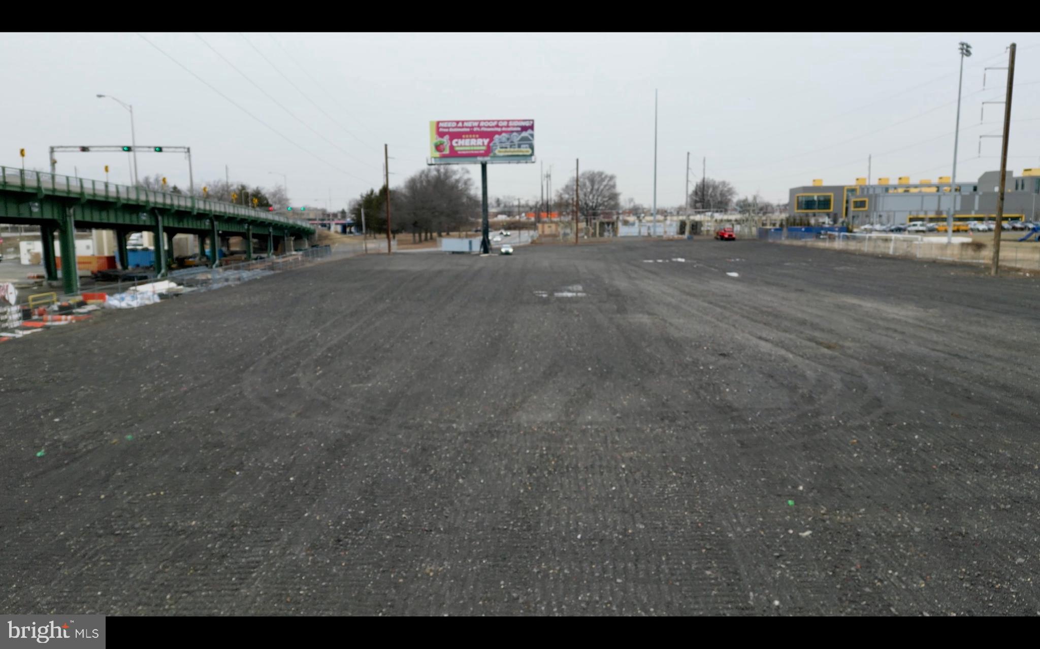 Real estate listing preview #9