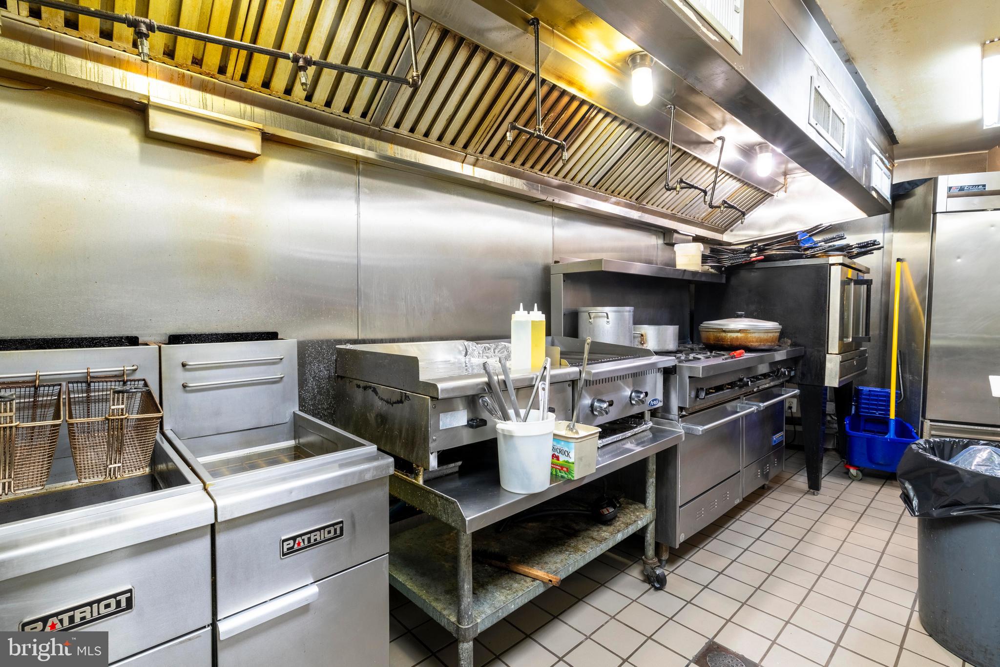 Real estate listing preview #25