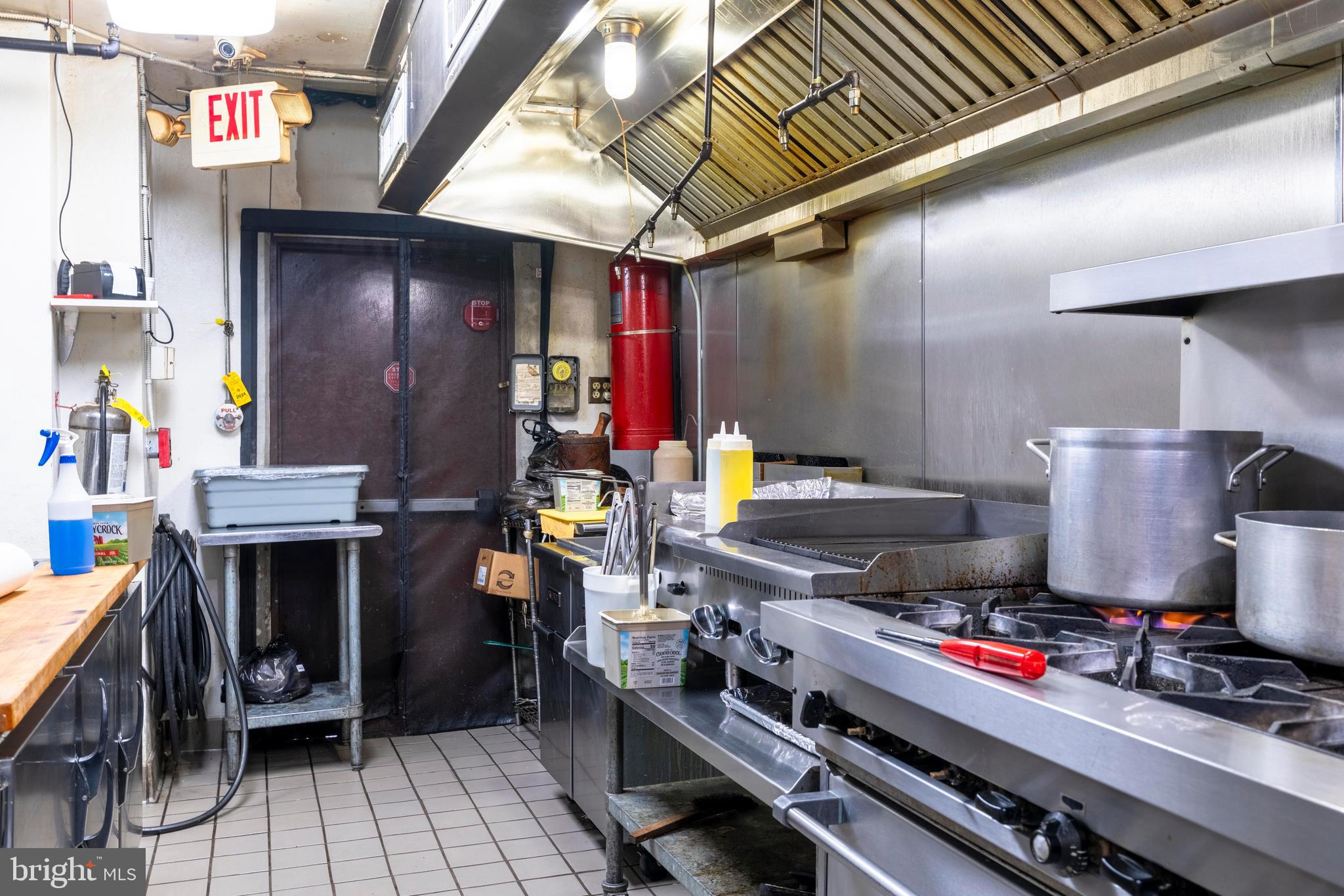 Real estate listing preview #24