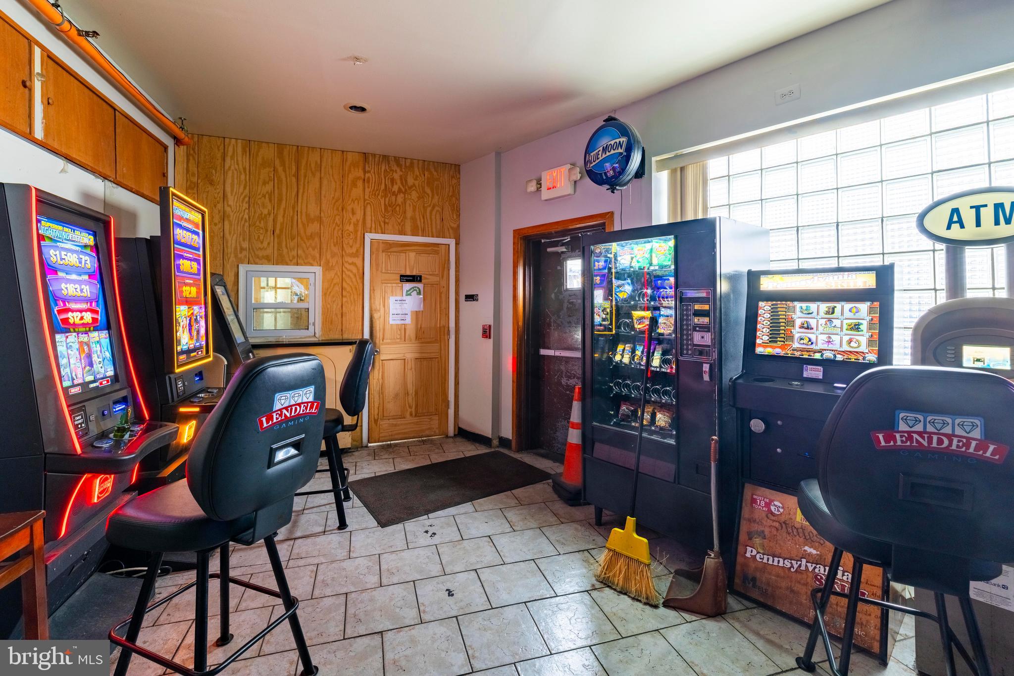 Real estate listing preview #11