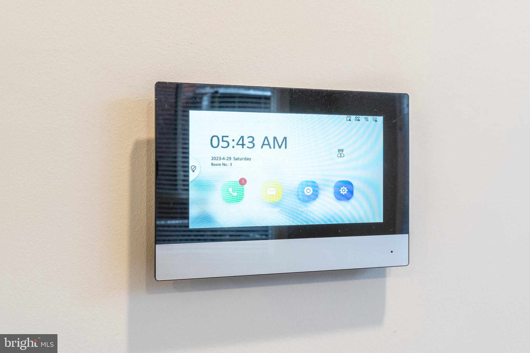 Real estate listing preview #24