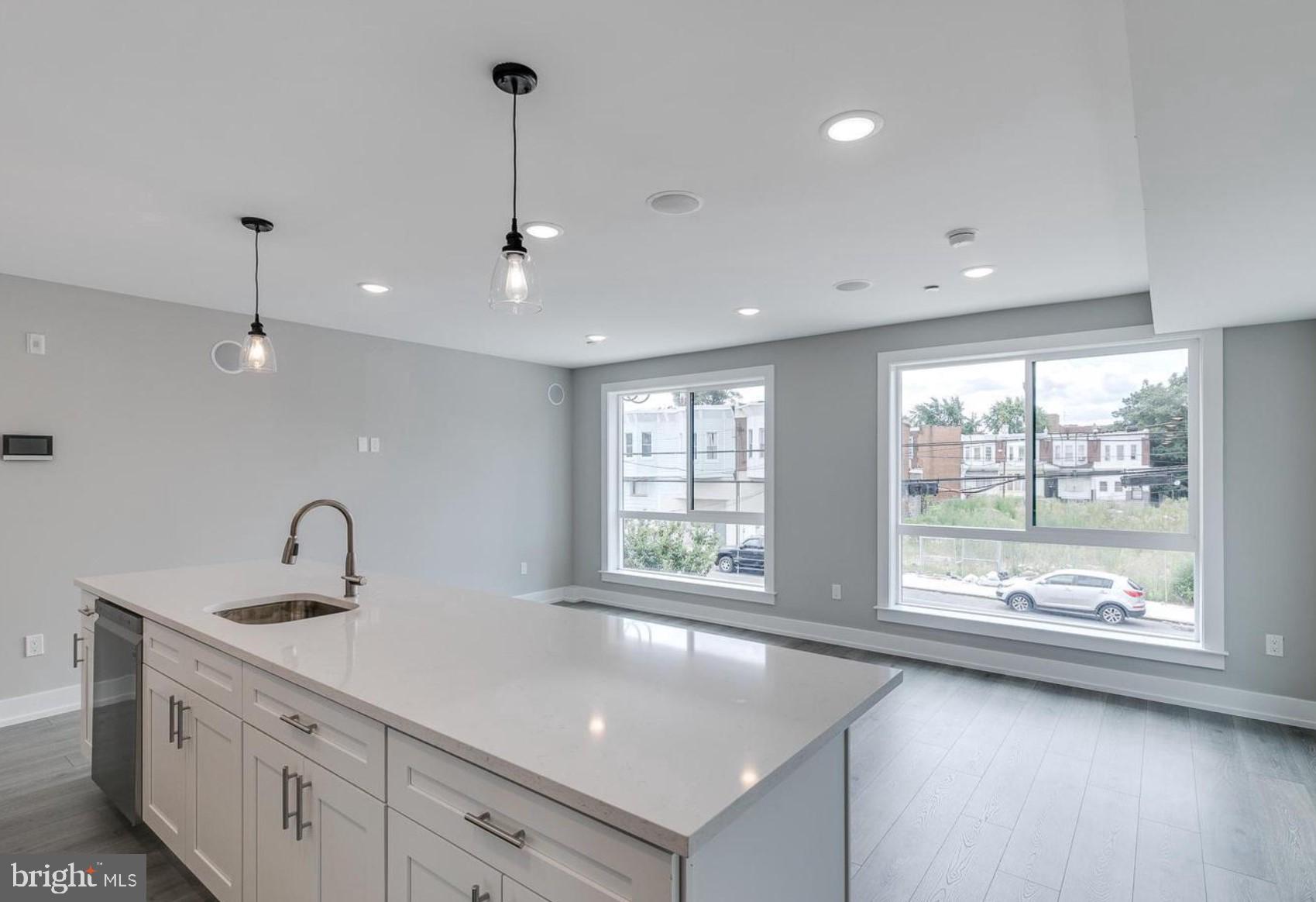 Real estate listing preview #1