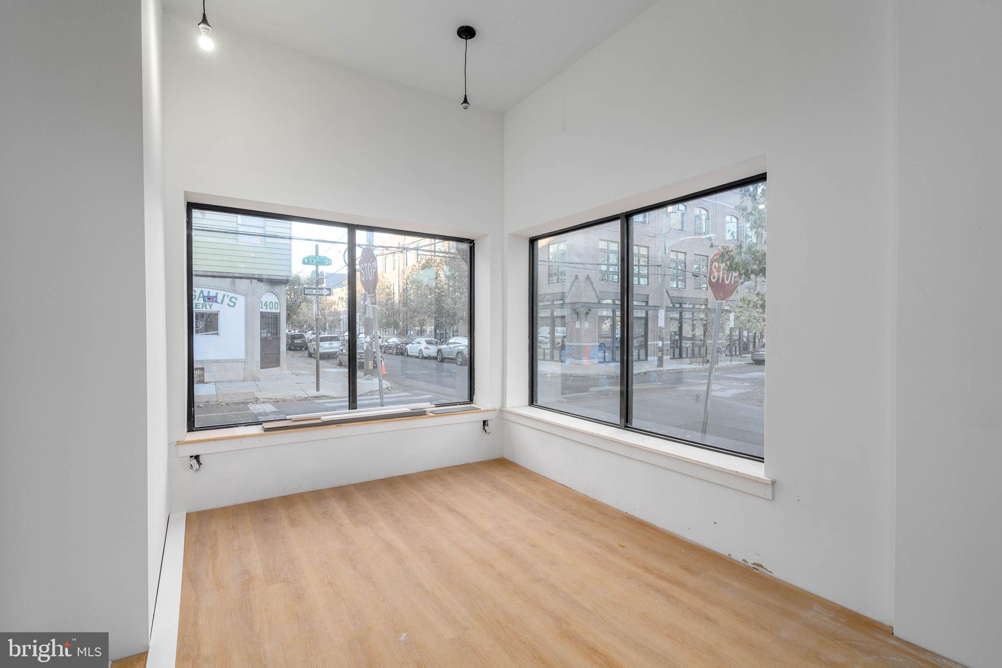 Real estate listing preview #25