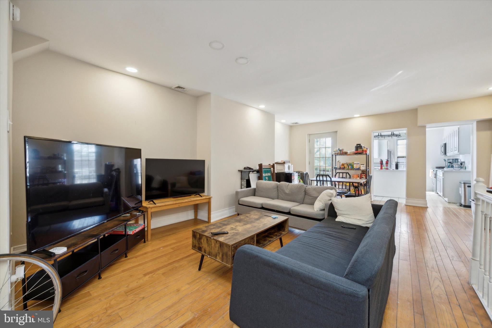 Real estate listing preview #10