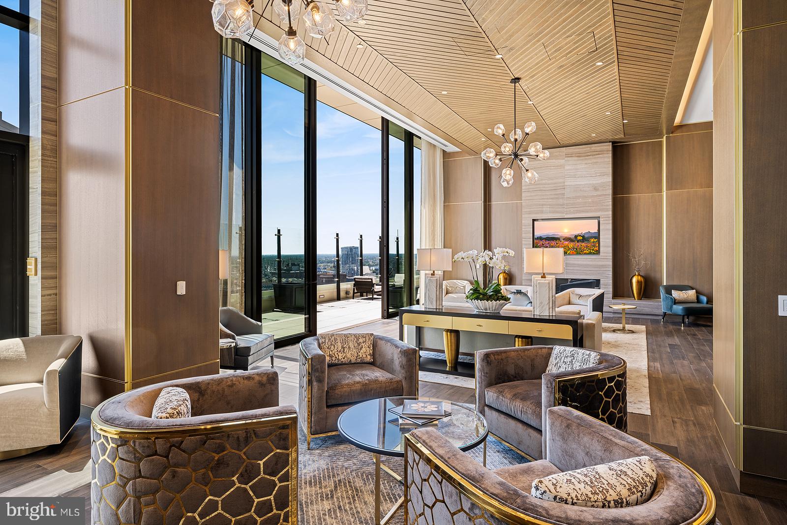 Real estate listing preview #14