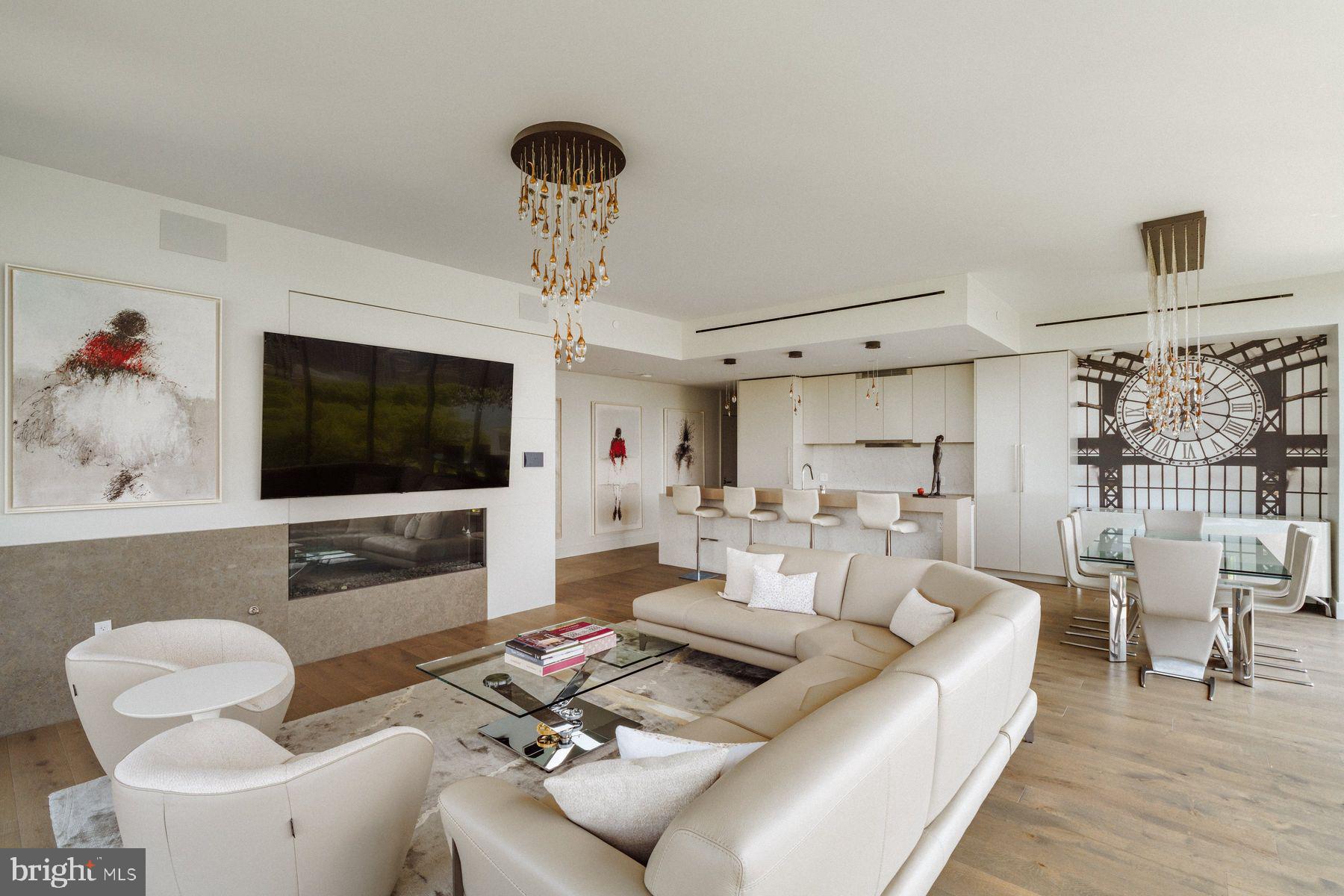 Real estate listing preview #8