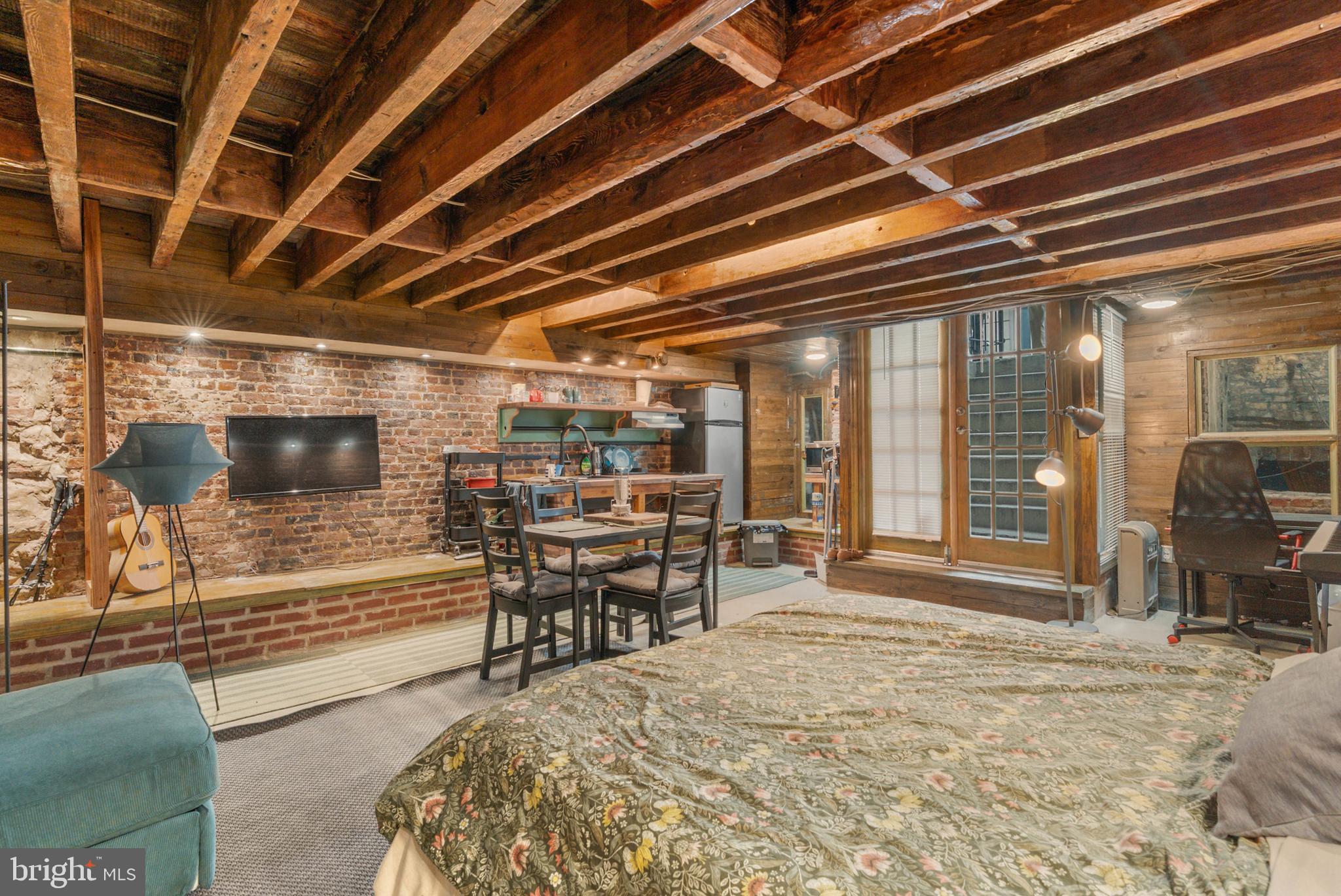 Real estate listing preview #5