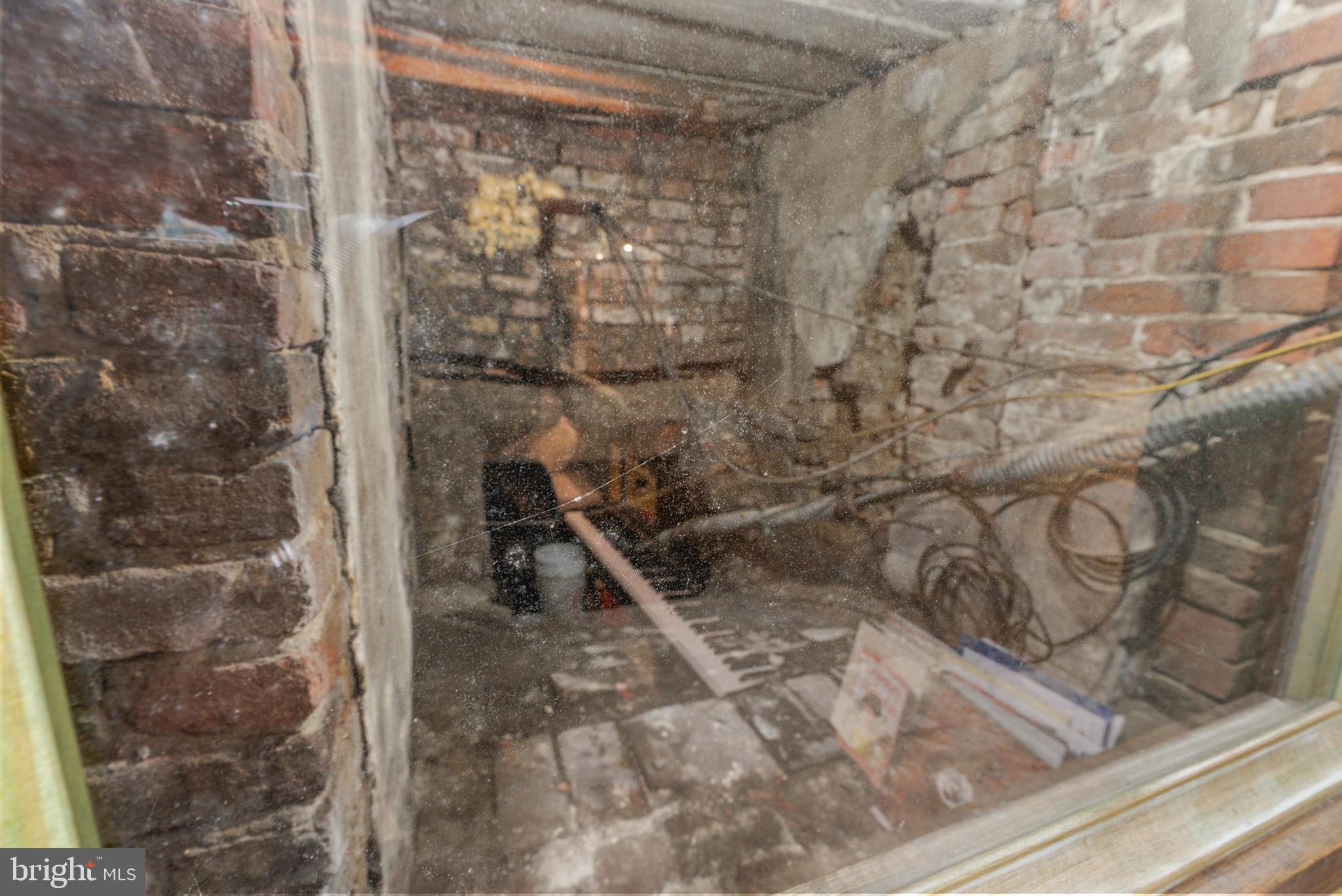 Real estate listing preview #9