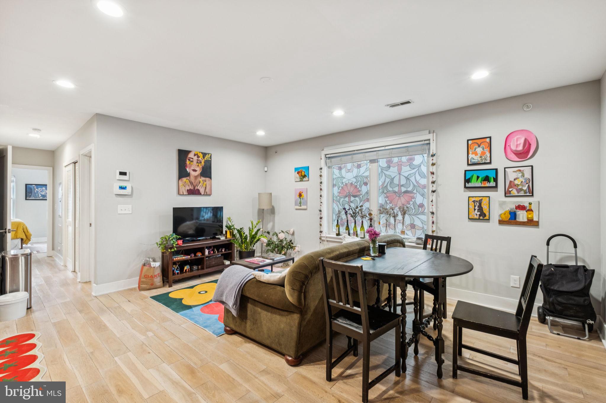 Real estate listing preview #16