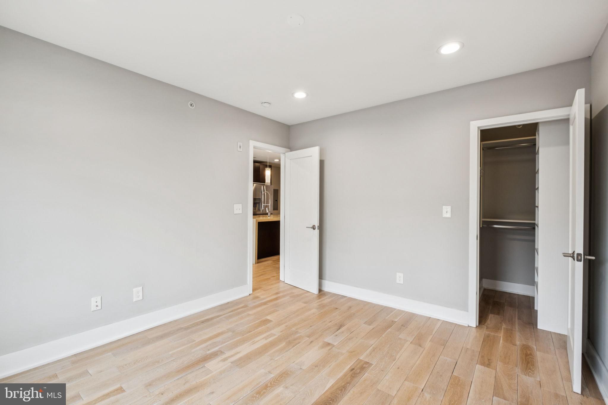 Real estate listing preview #7