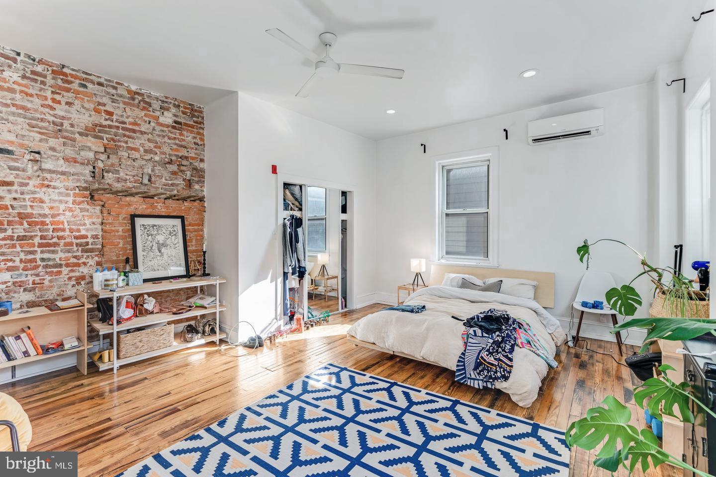 Real estate listing preview #11