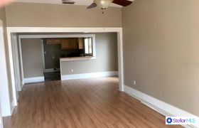 Real estate listing preview #4