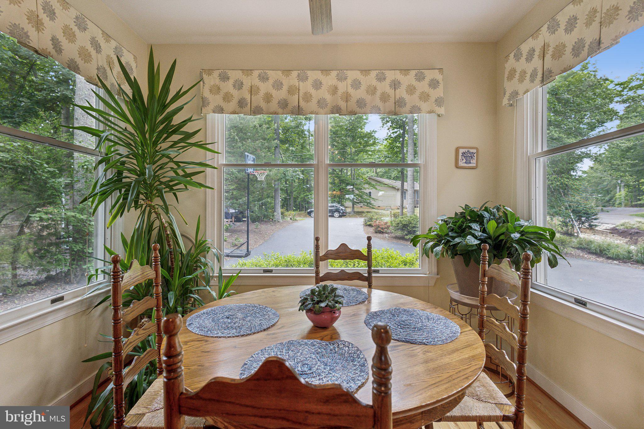 Real estate listing preview #12