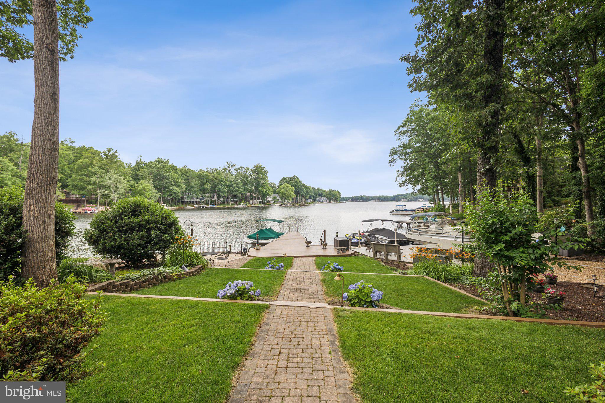 Real estate listing preview #3