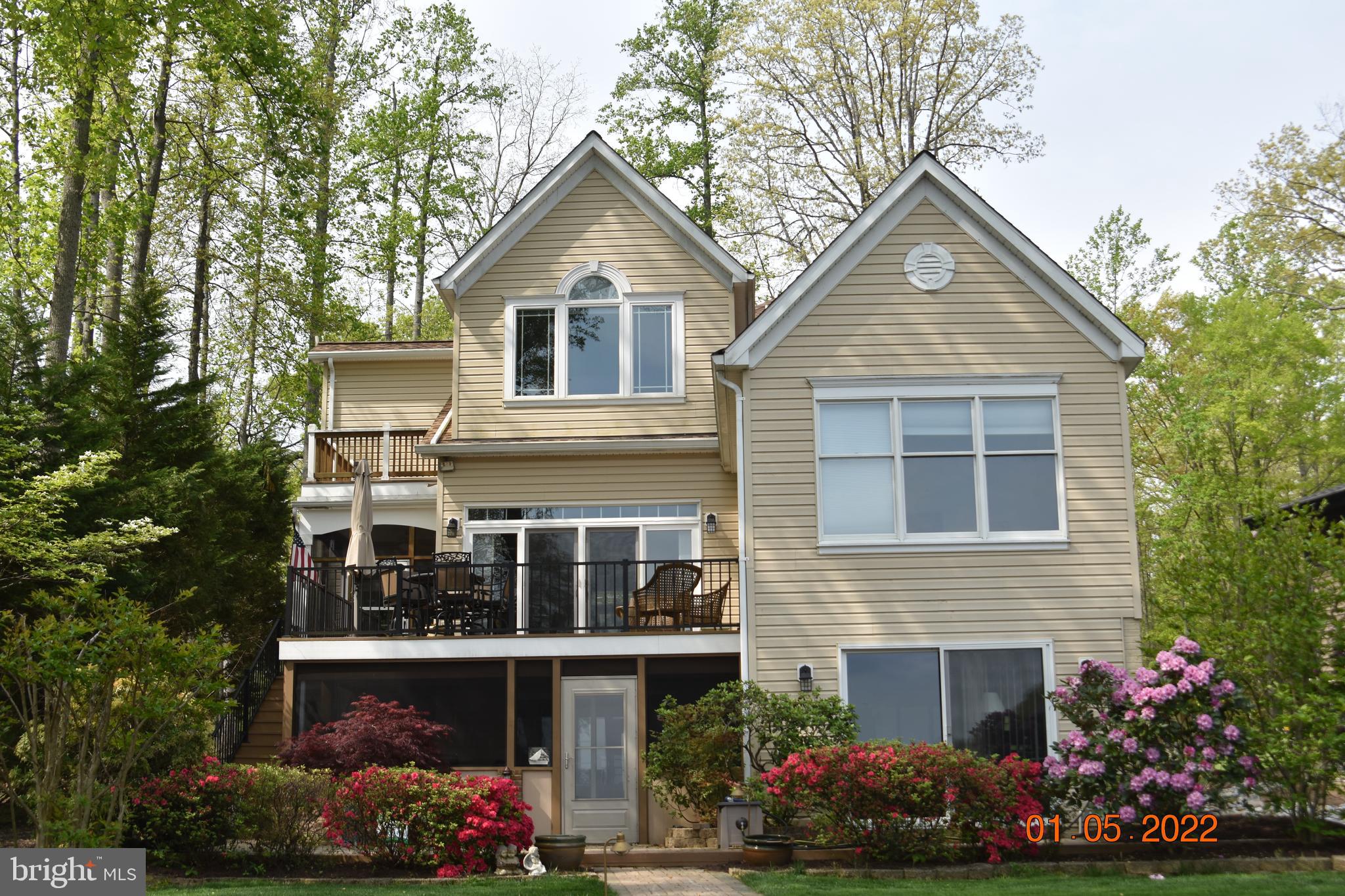 Real estate listing preview #2