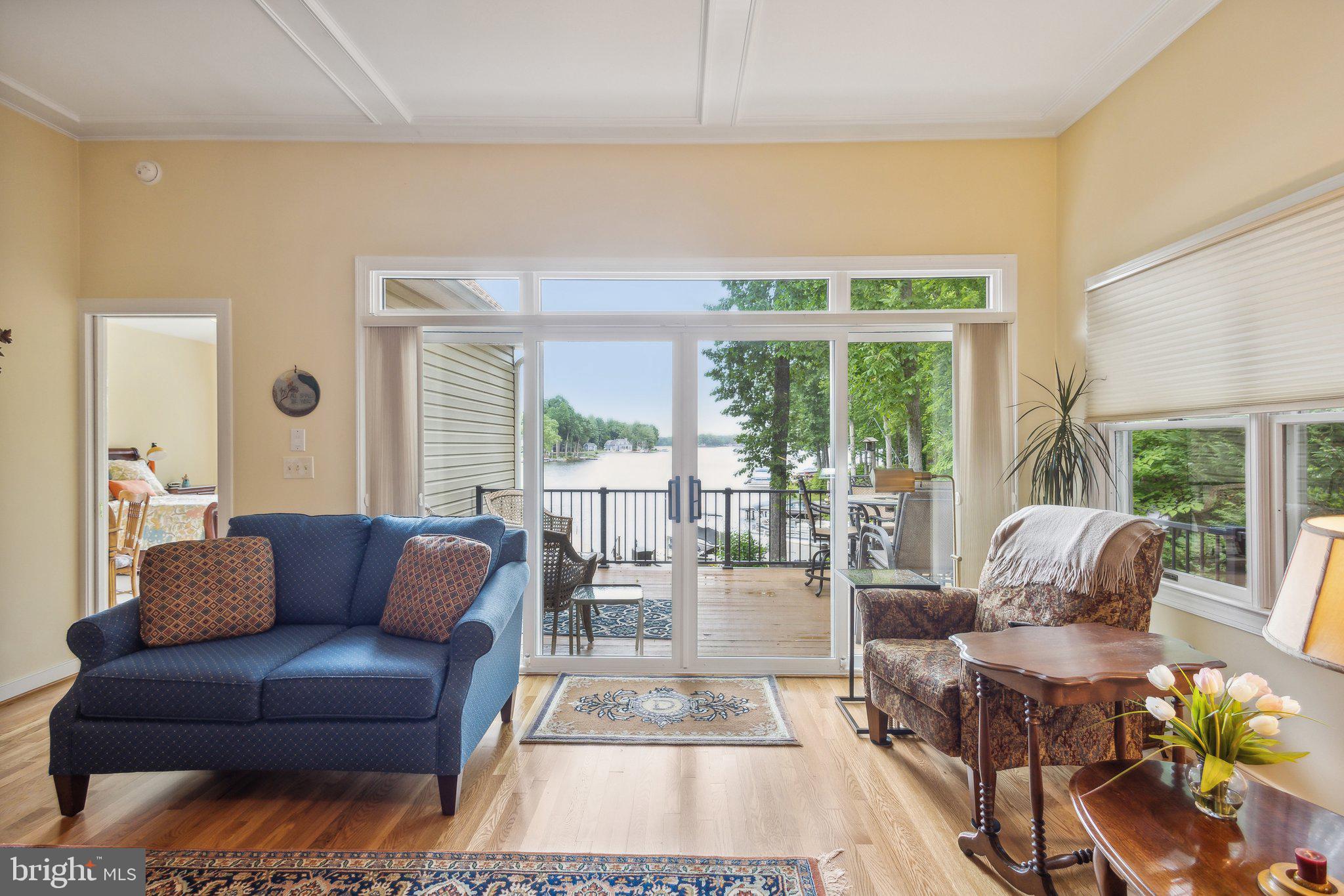 Real estate listing preview #8