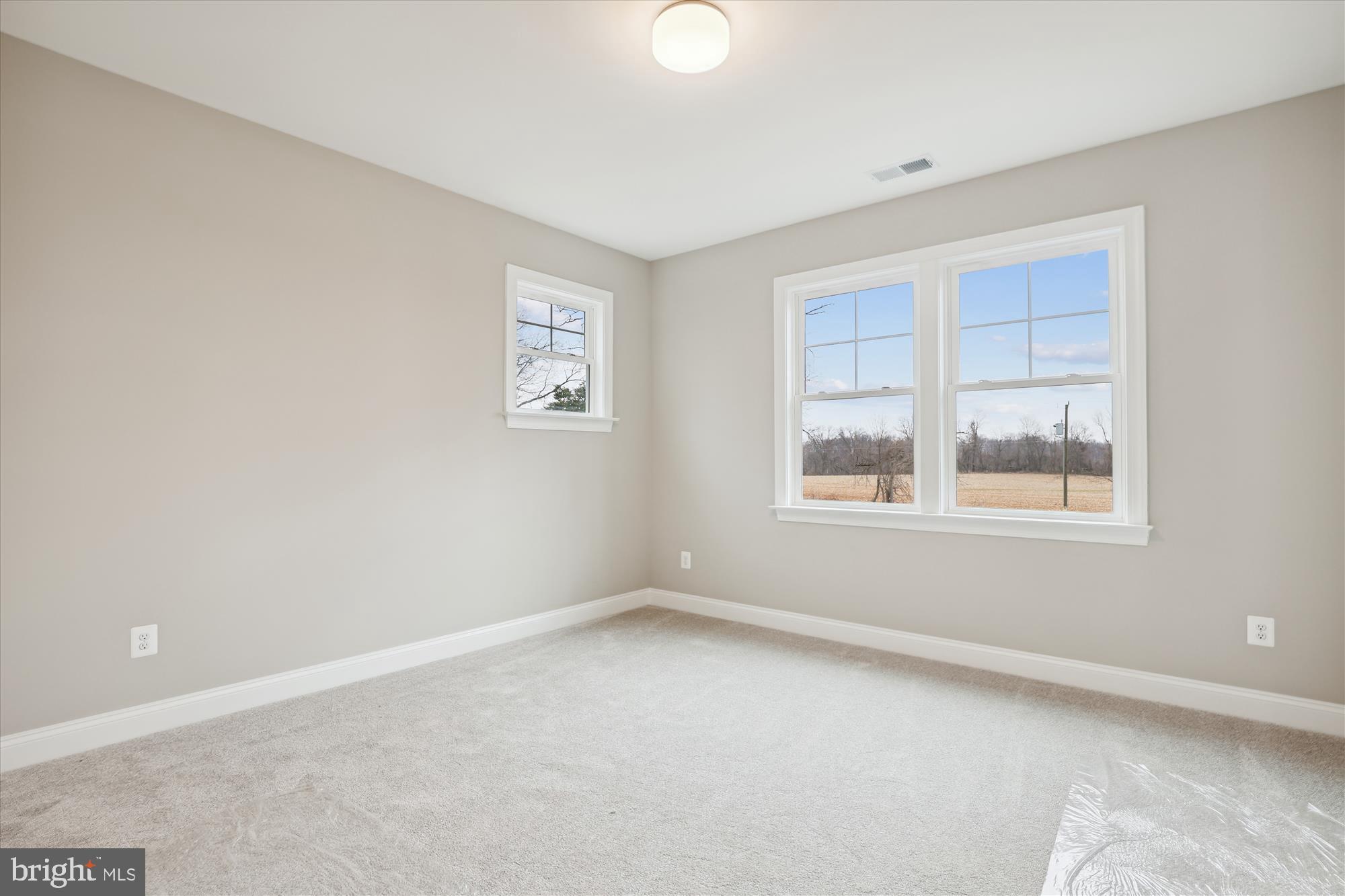 Real estate listing preview #35