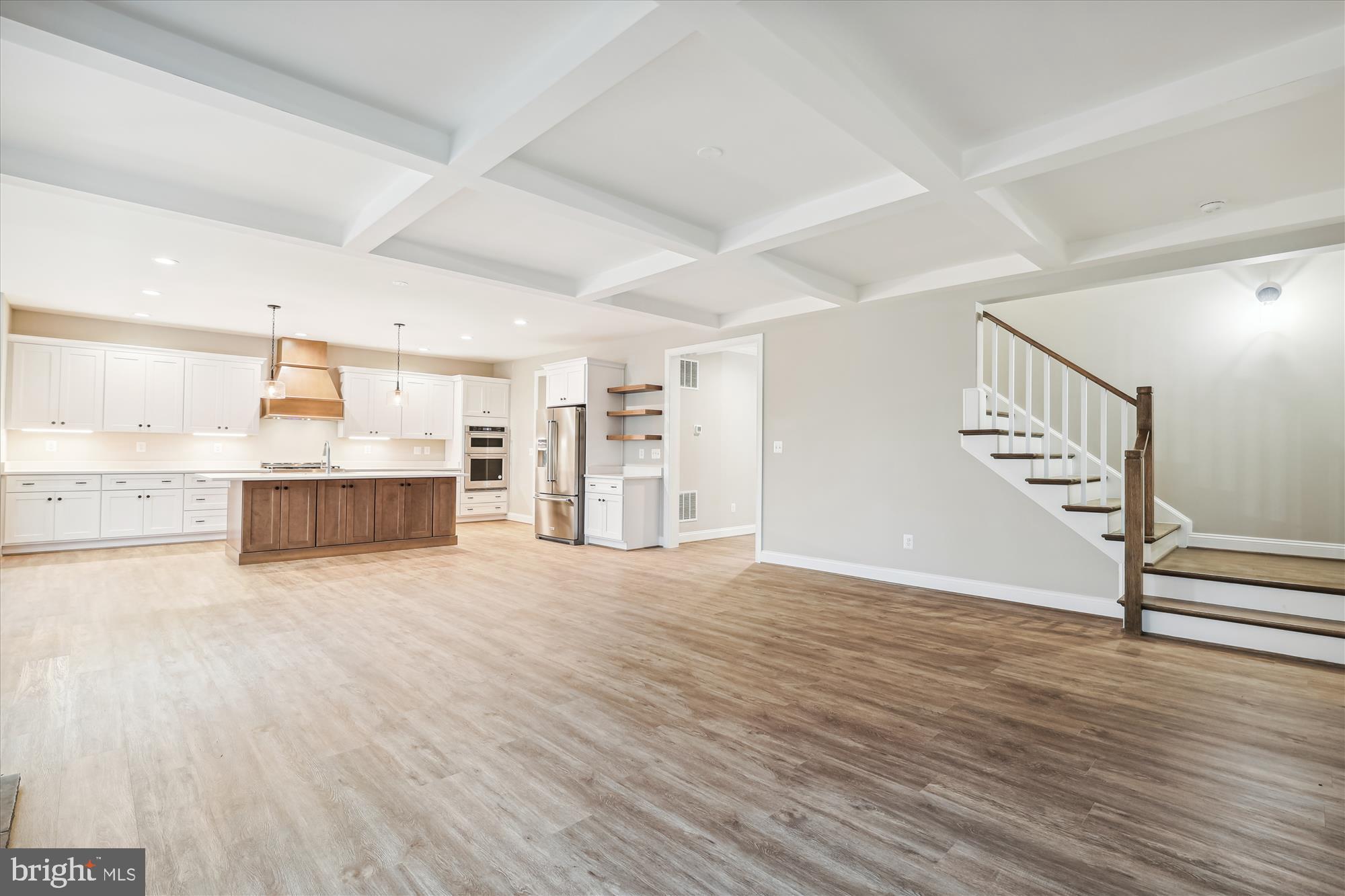 Real estate listing preview #9