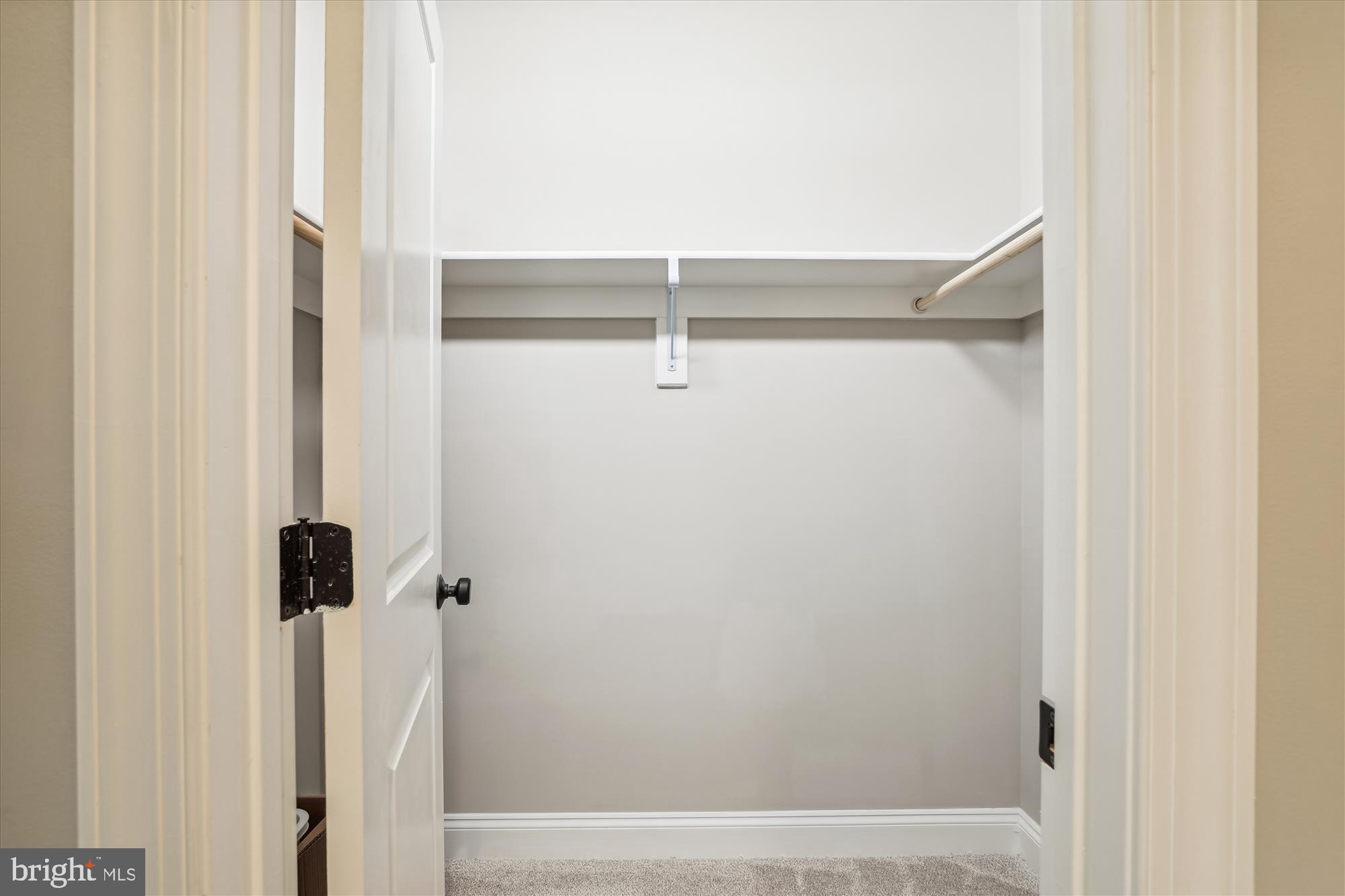 Real estate listing preview #34