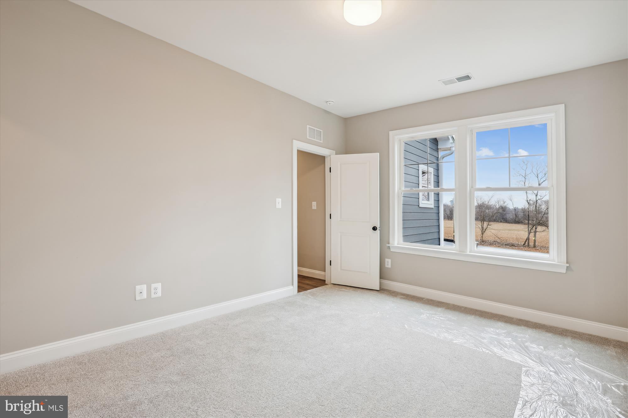 Real estate listing preview #42