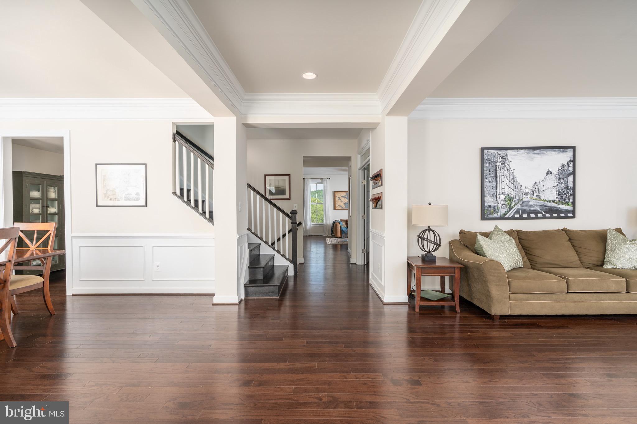 Real estate listing preview #11