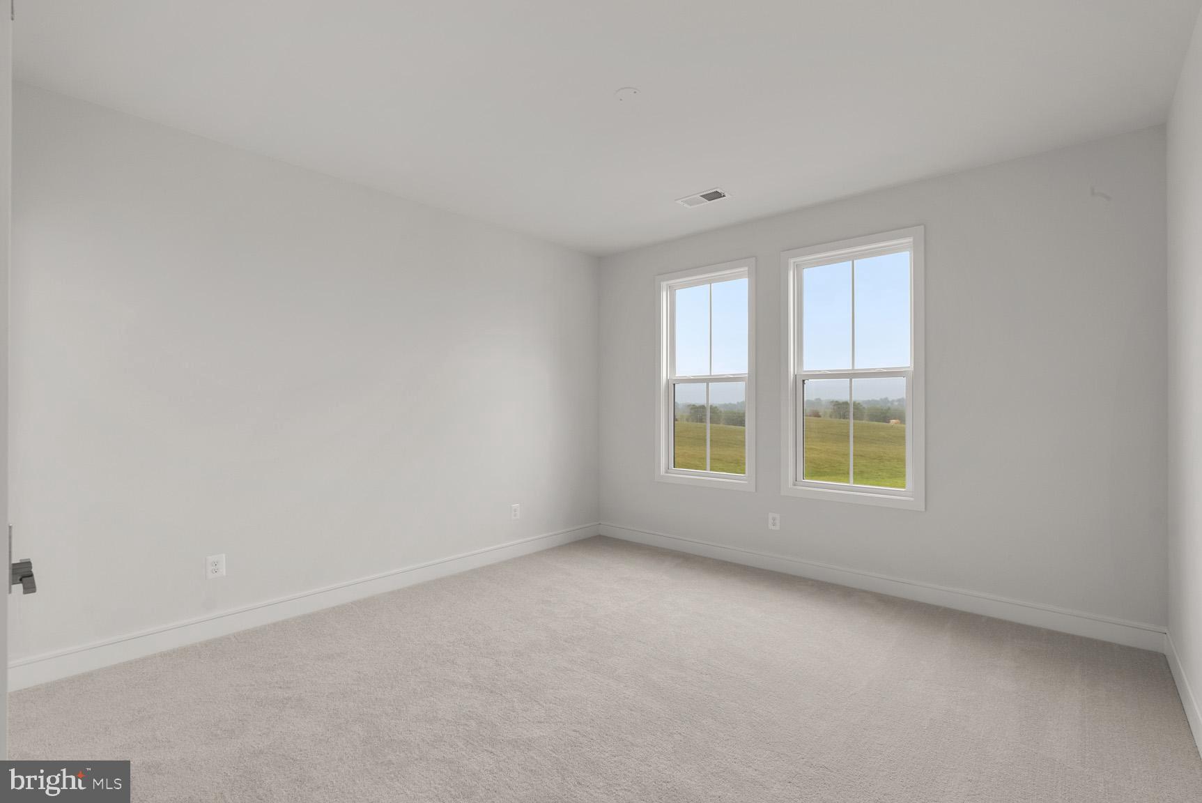 Real estate listing preview #32