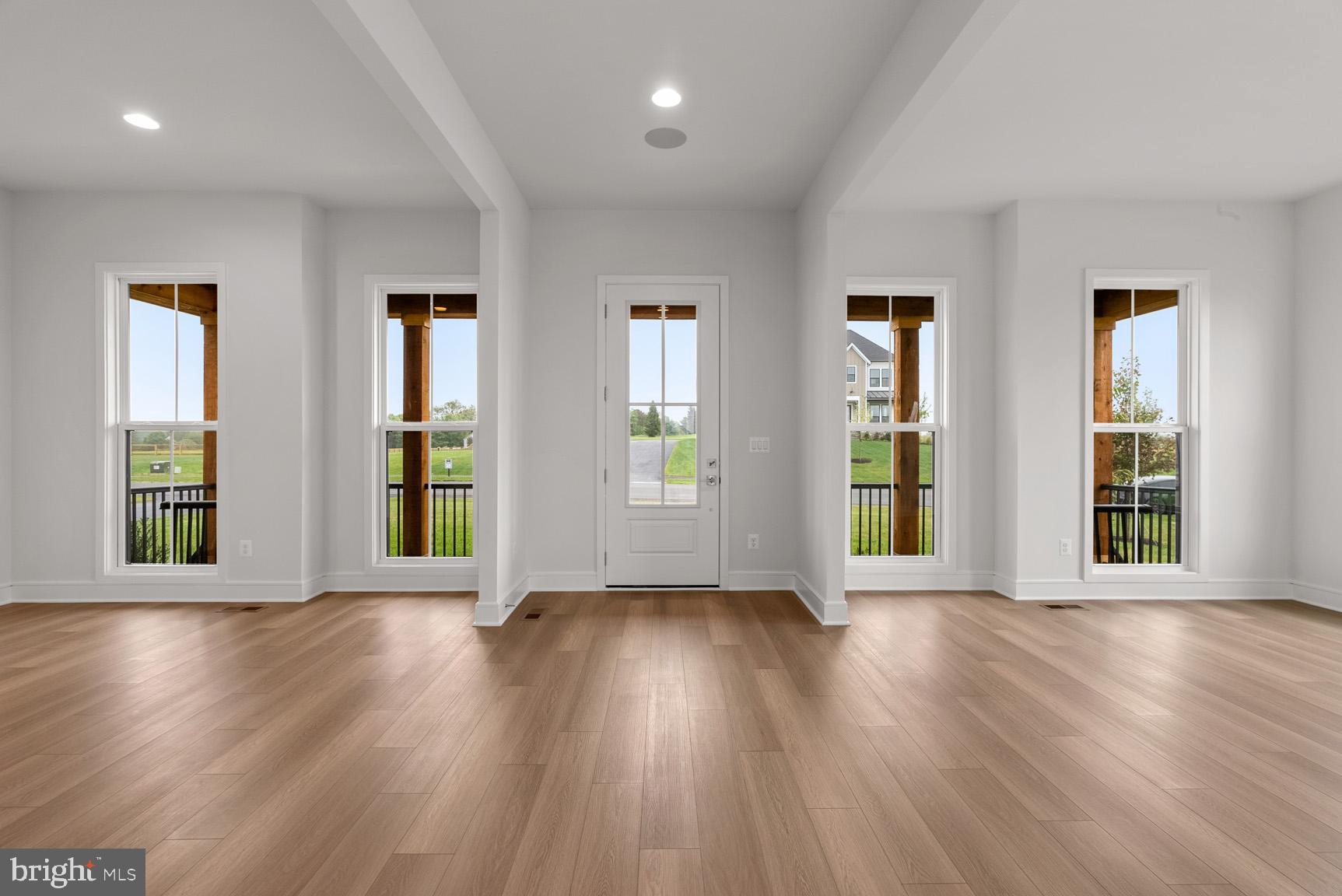 Real estate listing preview #4