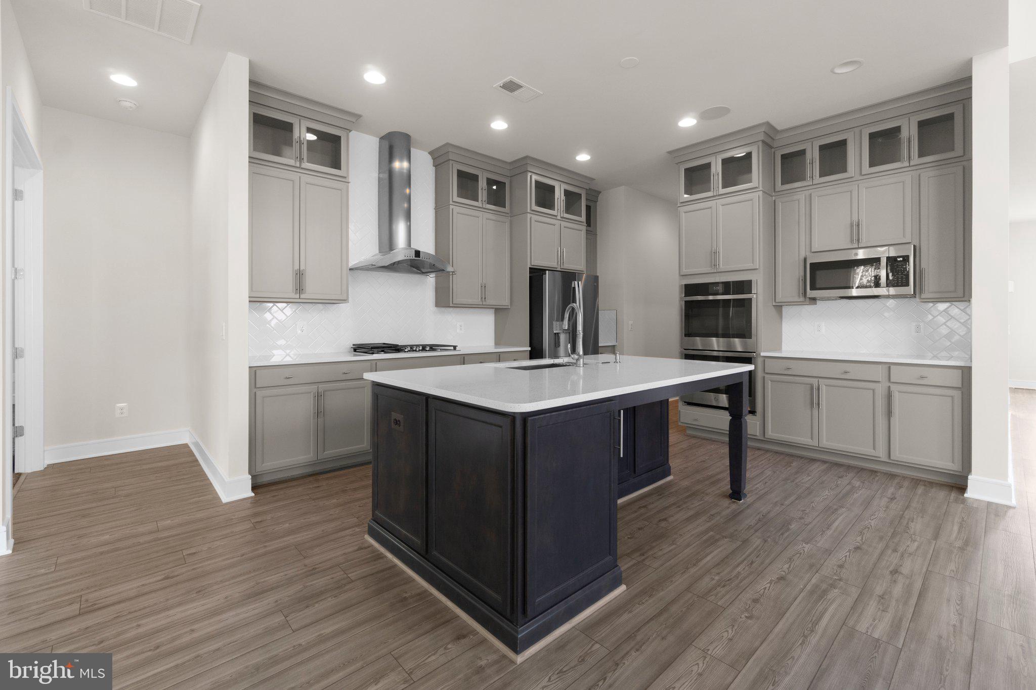 Real estate listing preview #5