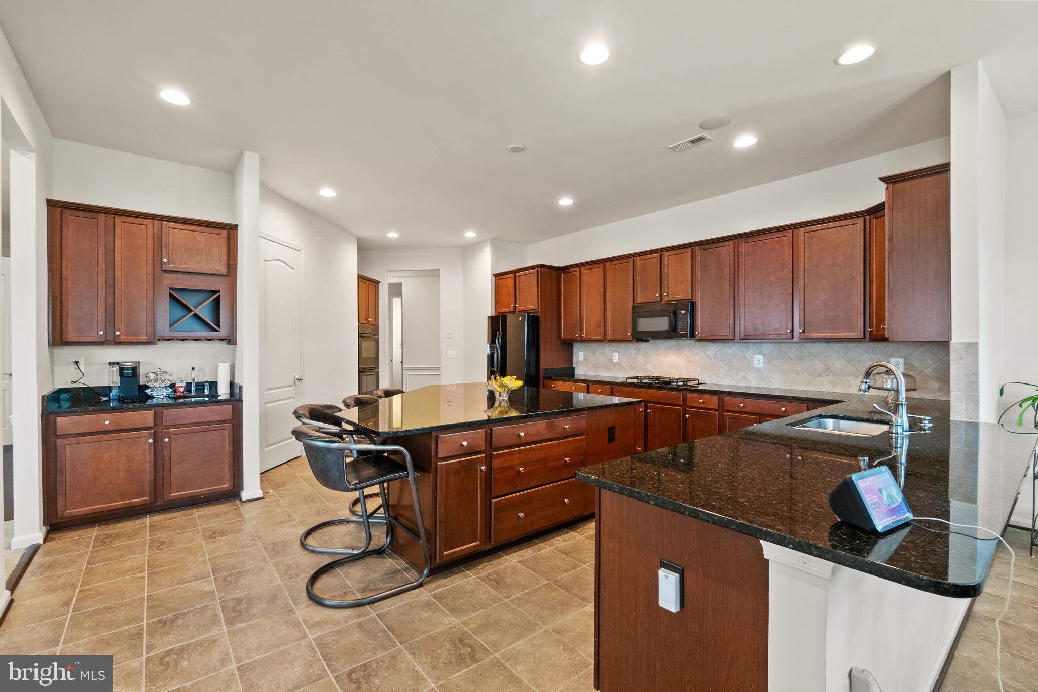 Real estate listing preview #23