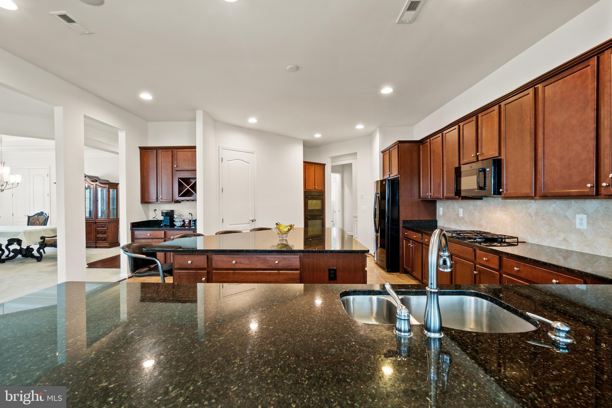 Real estate listing preview #22