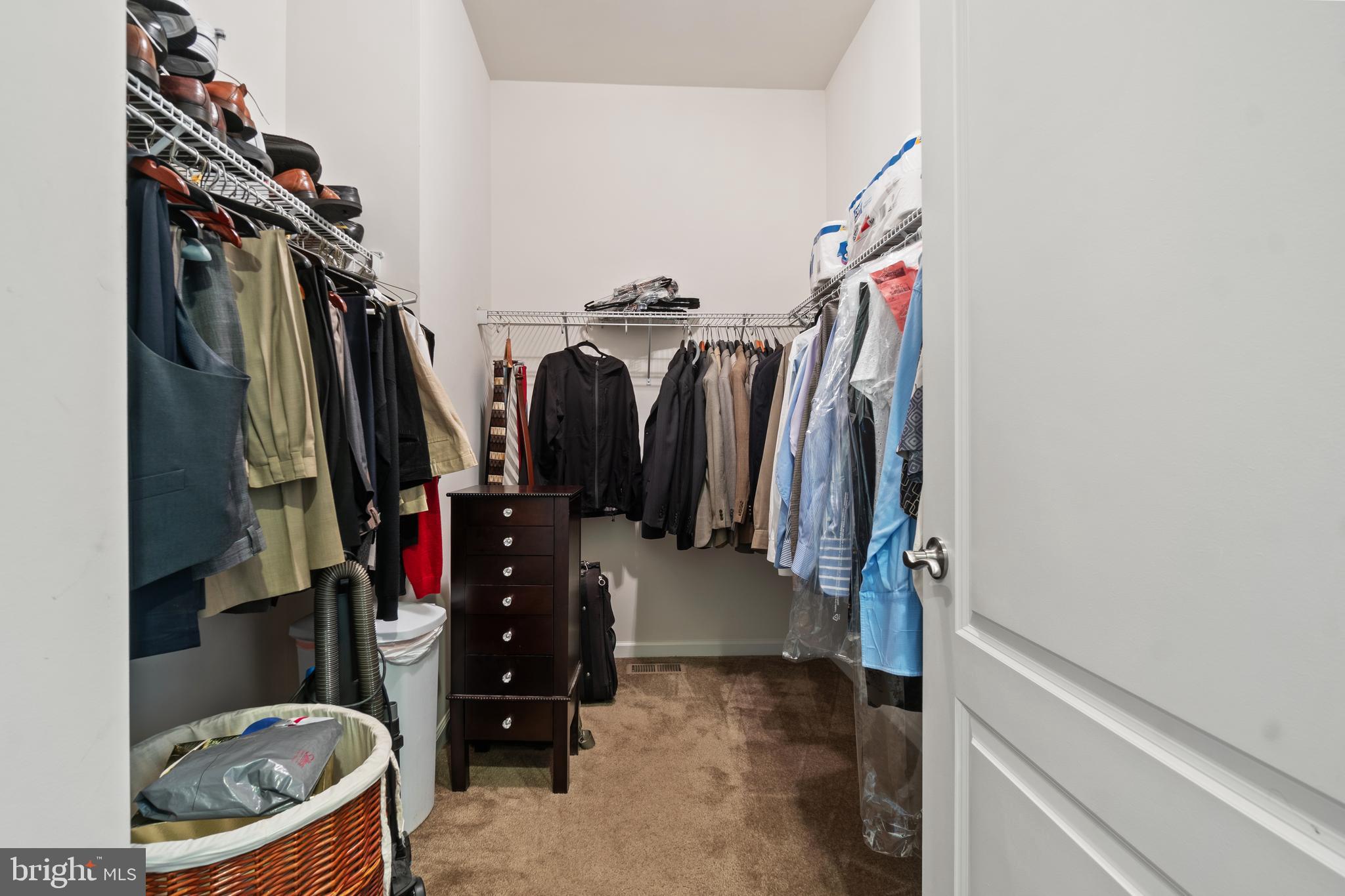 Real estate listing preview #34