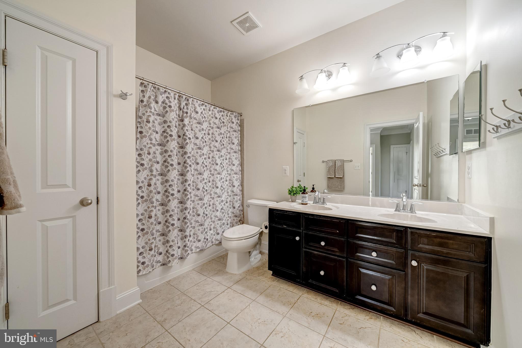 Real estate listing preview #33