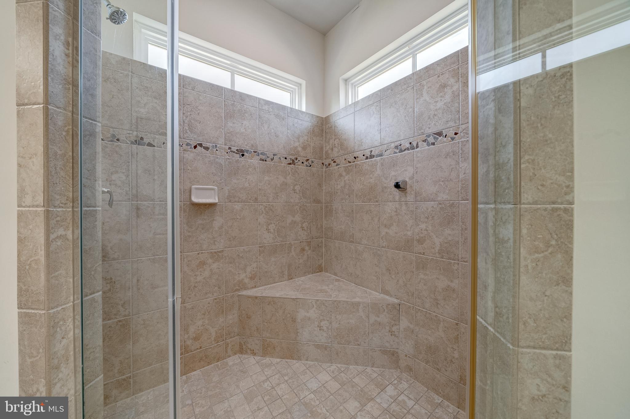 Real estate listing preview #28