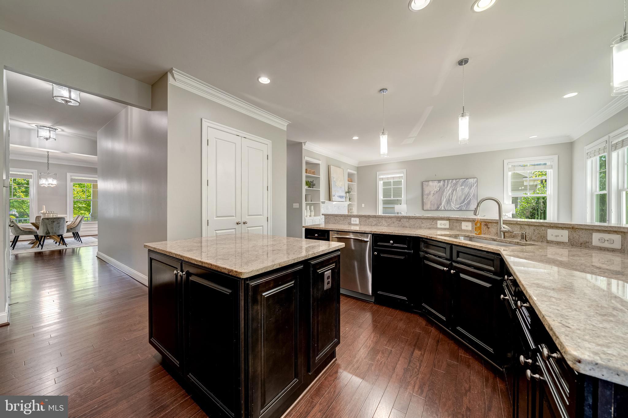 Real estate listing preview #19