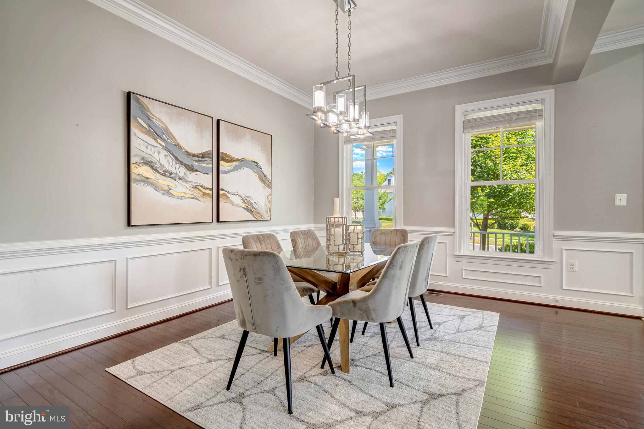 Real estate listing preview #8