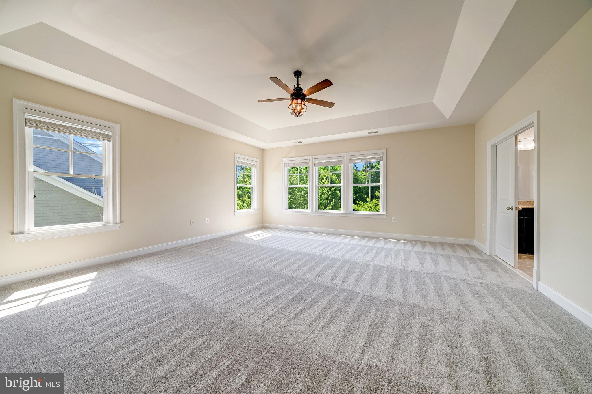 Real estate listing preview #25