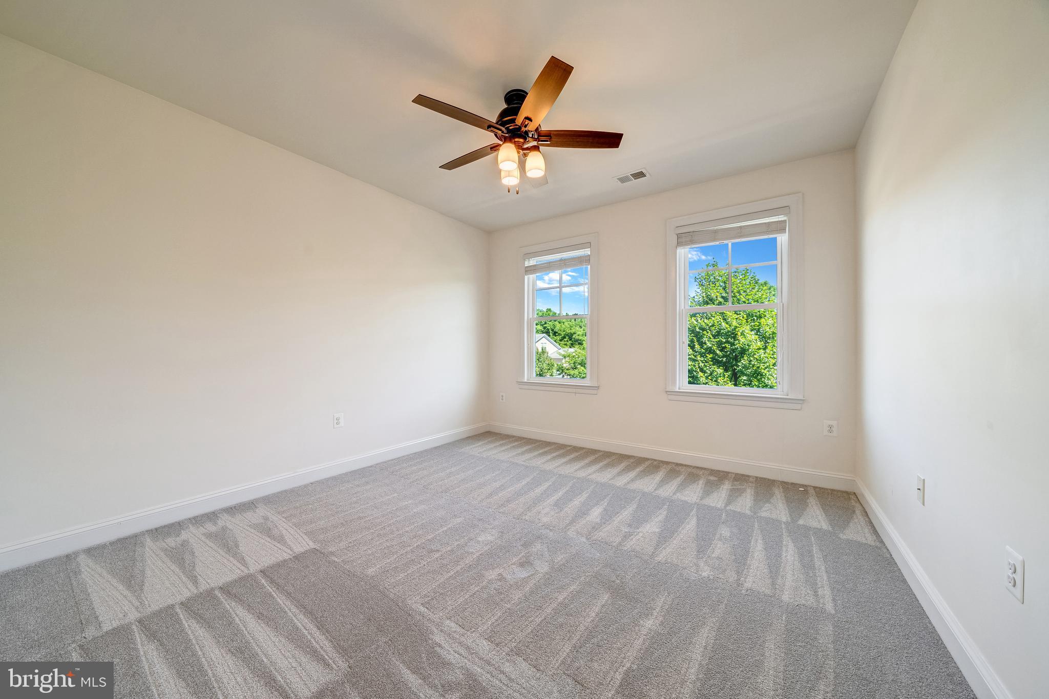 Real estate listing preview #31