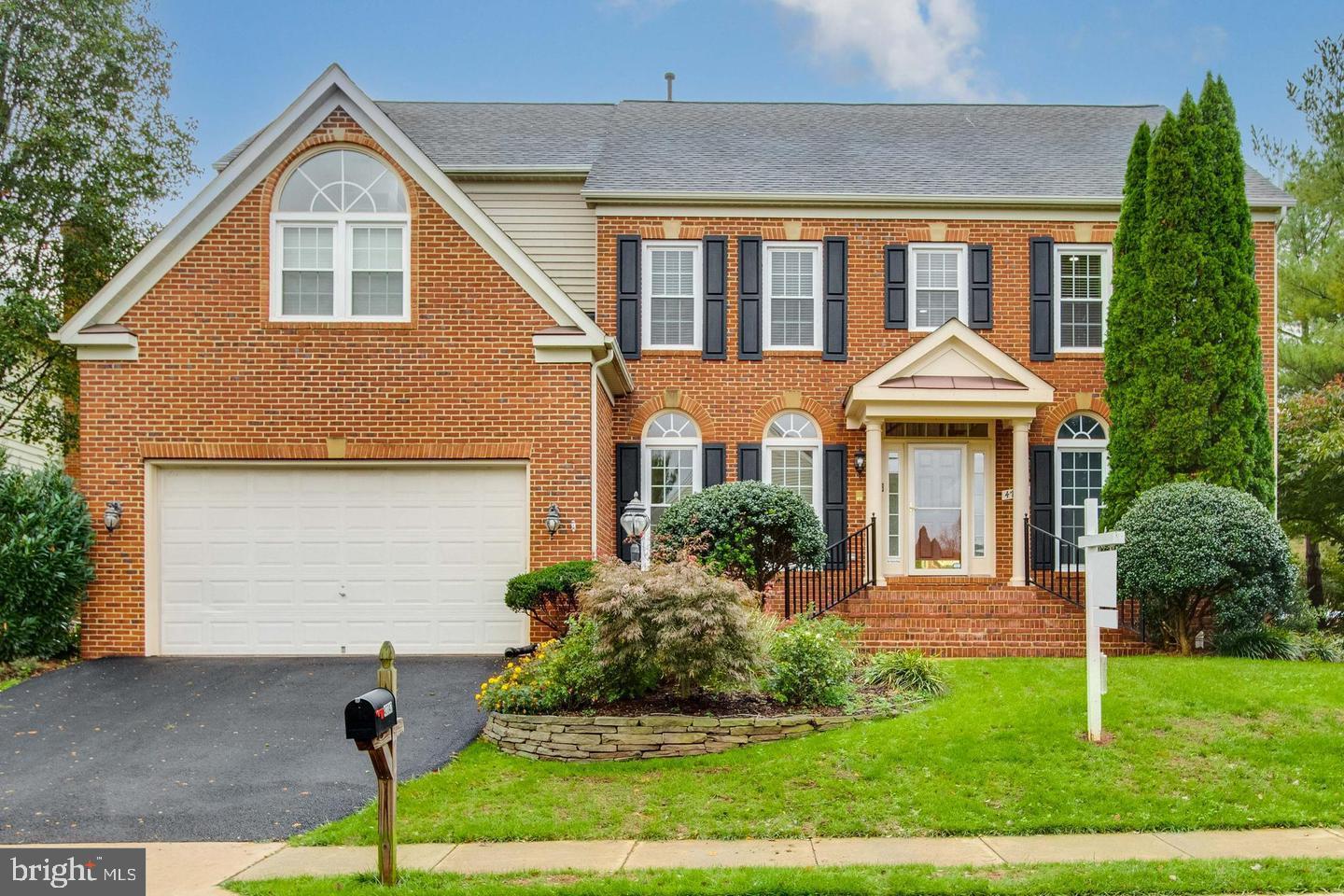 Real estate listing preview #1