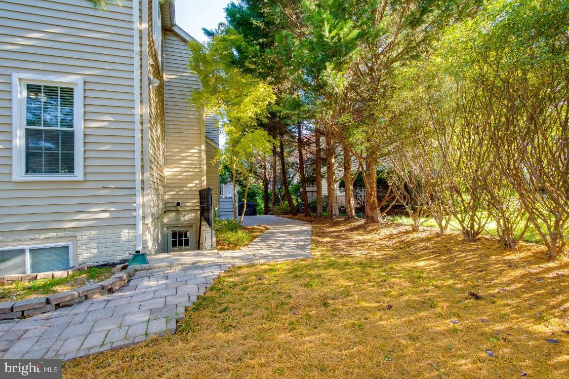 Real estate listing preview #3