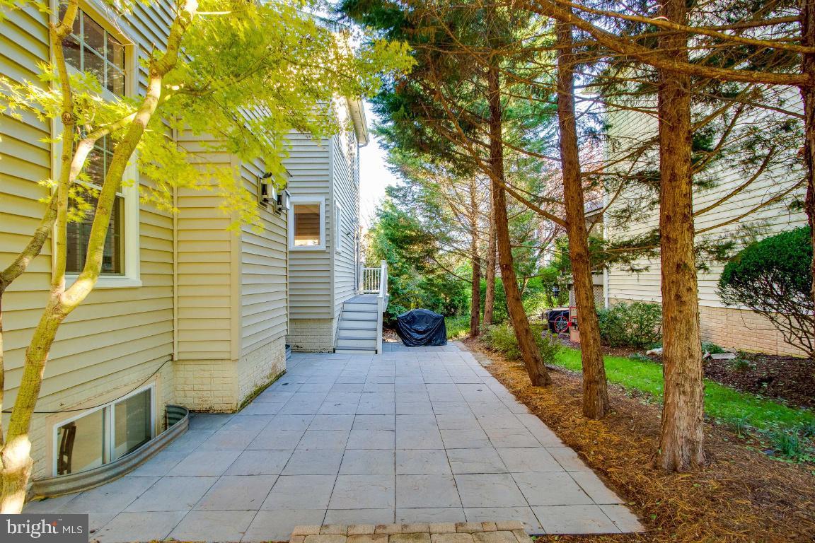 Real estate listing preview #4